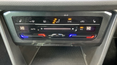 Volkswagen Tiguan 2.0 TDI 4Motion R-Line 5dr DSG Diesel Estate